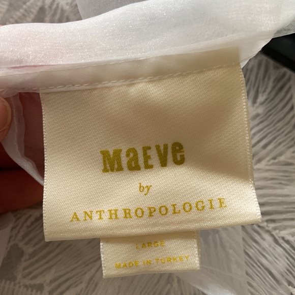 Anthropology Maeve appliqué shell top sz L - Picture 7 of 9